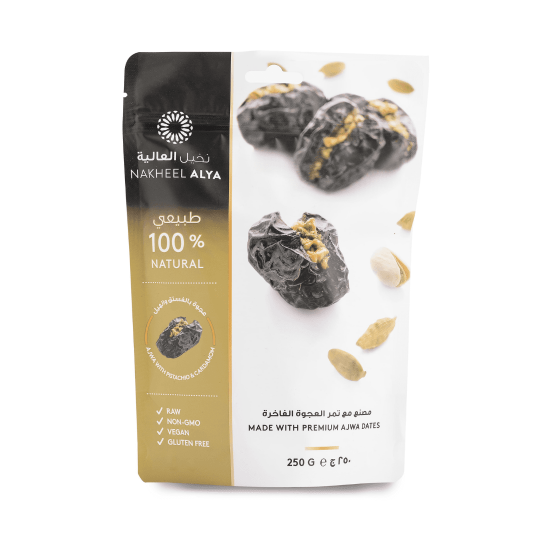 Ajwa dadels met pistache en kardemom van Nakheel Alya, luxe delicatesse in hersluitbare verpakking van 250 gram. Premium gevulde dadels, ideaal als geschenk voor eid.